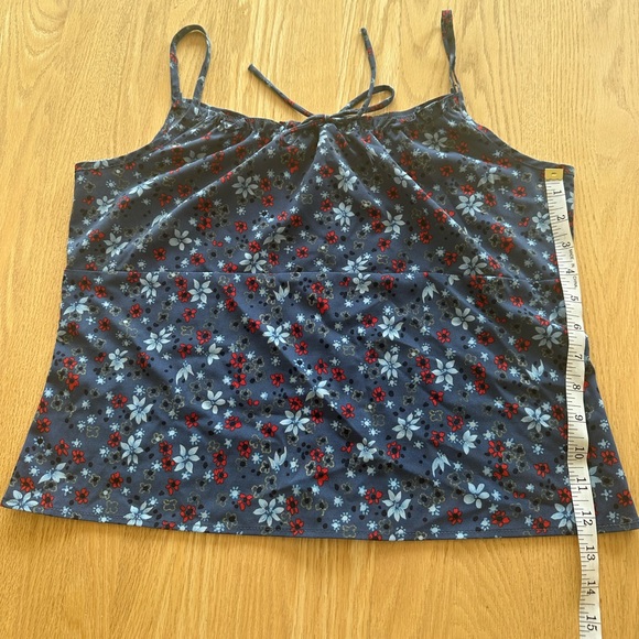 Y2K Flowy Floral Tank Top - Picture 3 of 5